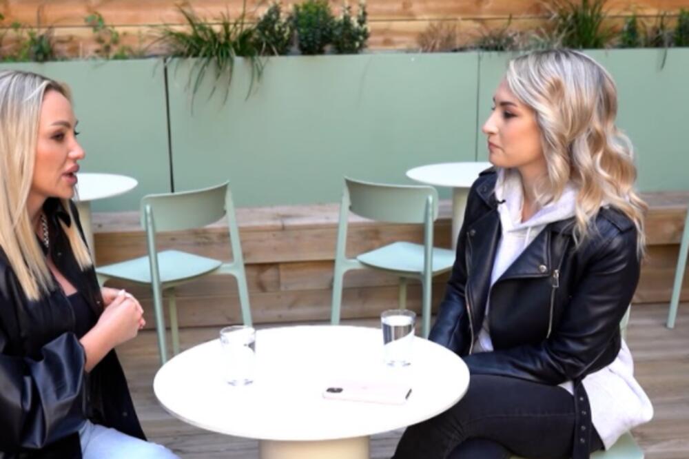 TEODORA JE POČELA DA PLAČE I NARIČE: Menadžerka pevačice u Kontra šouu otkrila detalje hapšenja u Egiptu!