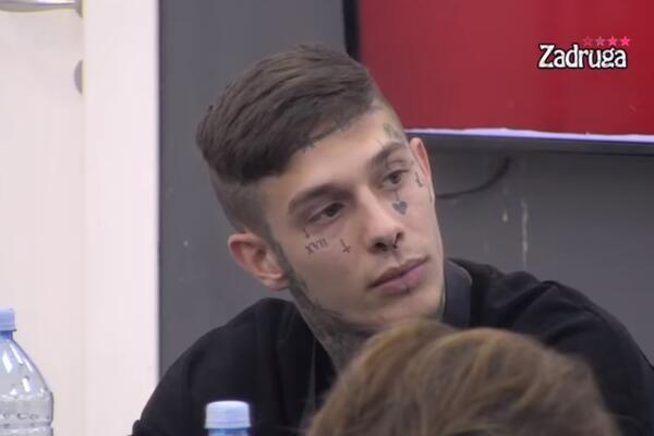 FRAN STRAHUJE DA ĆE SE UGUŠITI! Franova mama se HITNO obratila produkciji! (FOTO)