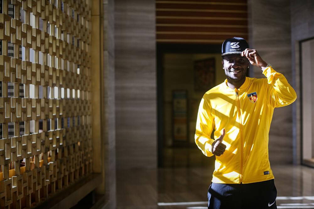 JEDAN PENAL ĆE GA PROGONITI DO KRAJA ŽIVOTA: A izgradio je pravo malo carstvo u domovini! (FOTO/VIDEO)