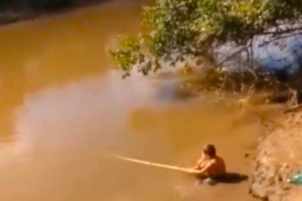 SNIMAK GODINE! Klinac nije bio ni SVESTAN šta ga je snašlo, ali NIJE HTEO DA POPUSTI (VIDEO)