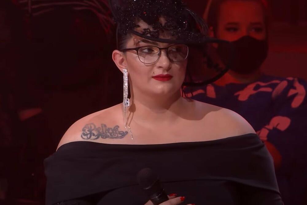 SAŠA POPOVIĆ JOJ JE PORUČIO DA "PROBUŠI KAŠIKU", A ONA JE TO STVARNO I URADILA: Nastao je pravi HAOS u emisiji!