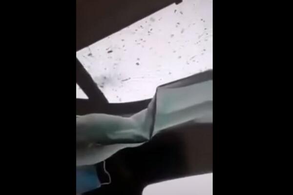 VOZAČ SNIMIO SOPSTVENU SMRT: Poginuo na licu mesta, JURIO MERCEDESOM 186 kilometara na sat! (UZNEMIRUJUĆI VIDEO)