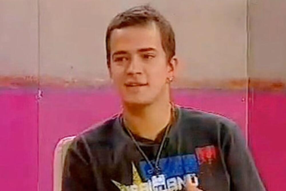 DEVOJKE SU LUDELE ZA NJIM U "OPERACIJA TRIJUMF", OŽENIO JE SVOJU PROFESORKU: Menjao je profesije, evo šta je danas!