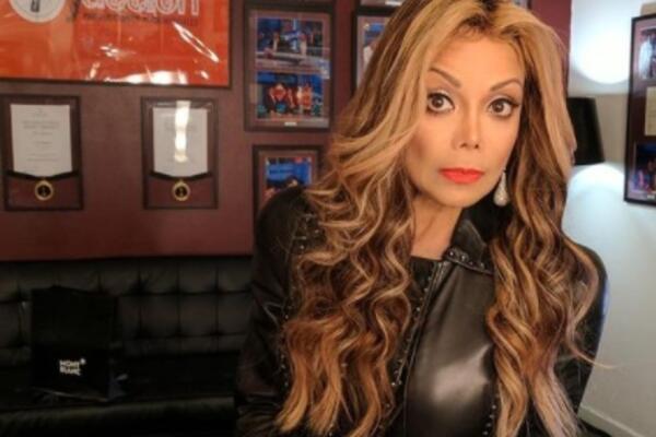 SESTRA MAJKLA DŽEKSONA SAMO ŠTO SE NE RASPADNE: Previše je PLASTIČNA, NIJE IZBELJIVALA KOŽU ALI JE RADILA SVAŠTA!