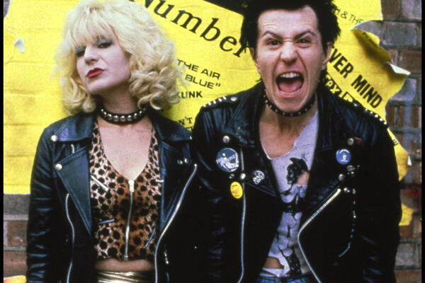 NJENA SMRT JE OSTALA MISTERIJA: Pronađena sa NOŽEM U STOMAKU, glavni osumnjičeni je MUZIČAR KOJI SE PREDOZIRAO!