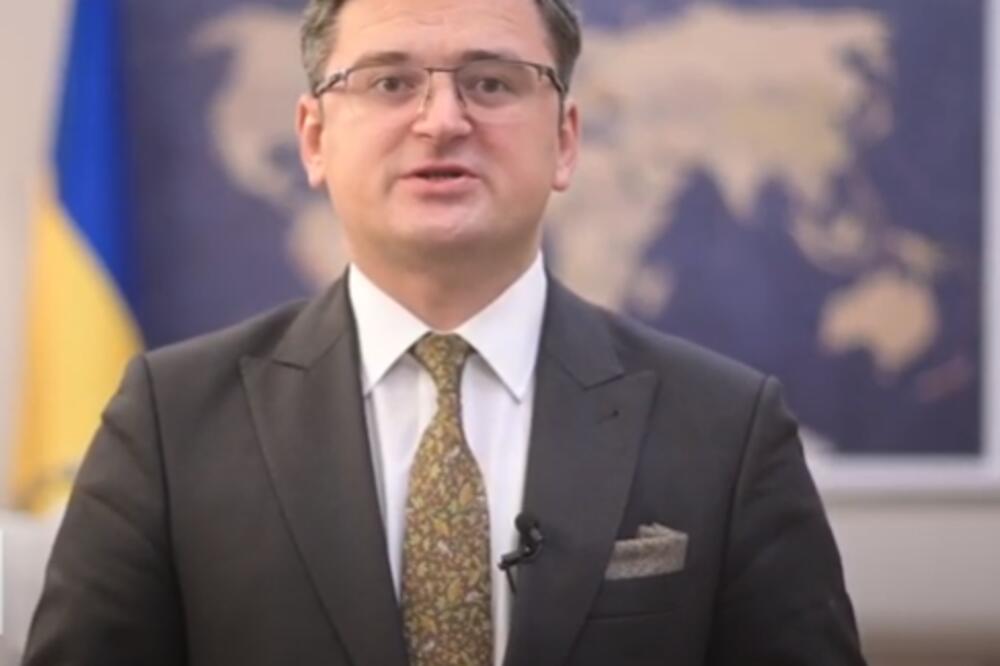 RUSIJA RASPOREDILA 120.000 VOJNIKA NA GRANICAMA PREMA UKRAJINI: Kuleba pozvao Zapad da uradi JEDNU VAŽNU STVAR!