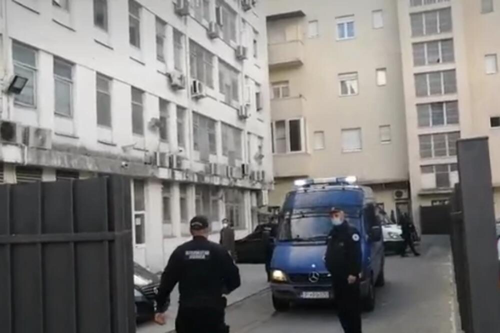 Počela saslušanja osumnjičenih članova KAVAČKOG KLANA: Jake policijske snage ispred Tužilaštva
