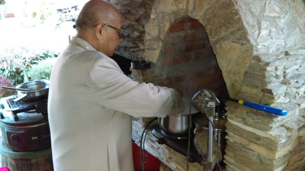 Abhiđit Roj Kaudhuri, Indijac