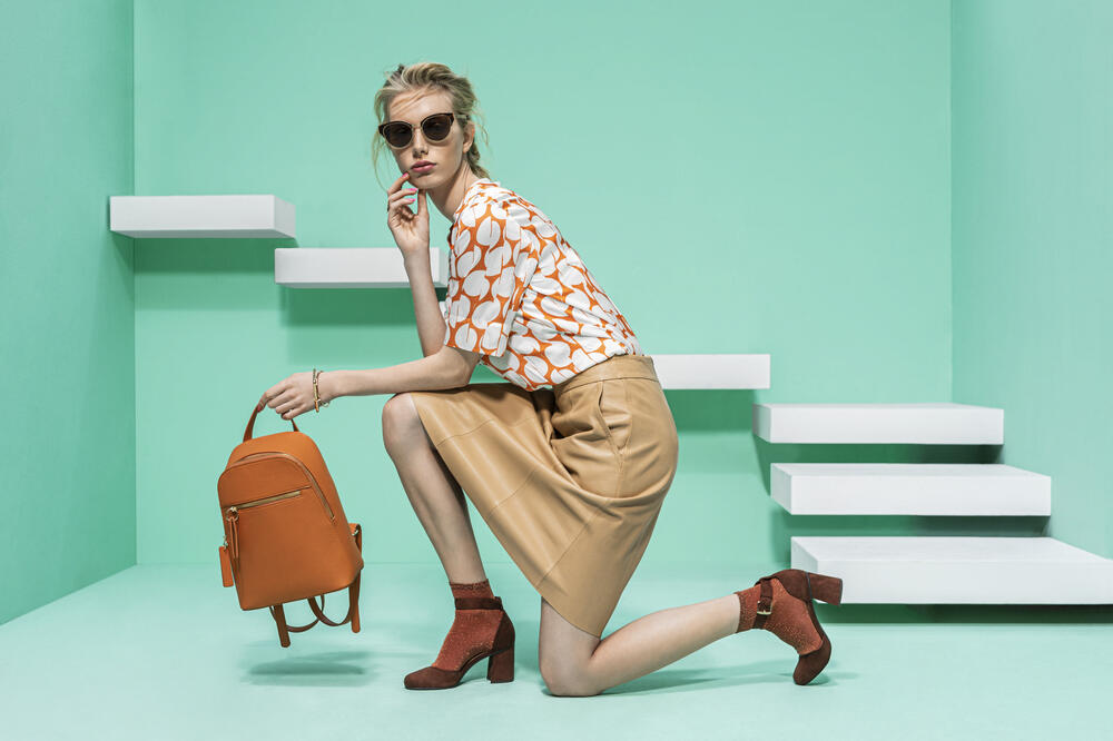 MODEL OBUĆE KOJI NAGLAŠAVA ELEGANCIJU