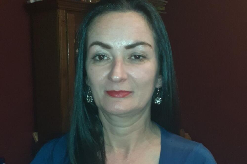 NESTALA NADA KUKOLJ IZ ŠAPCA: Majka je 2 ćerke, a poslednji put je viđena da nosi CRNU JAKNU I BELU TORBU! (FOTO)