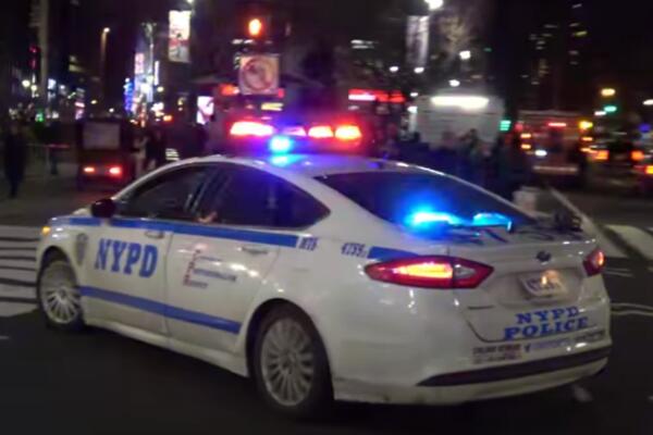 PRONAĐENO BEŽIVOTNO TELO ŽENE U HOTELU U NJUJORKU: Policija ISPITUJE NJENU SMRT