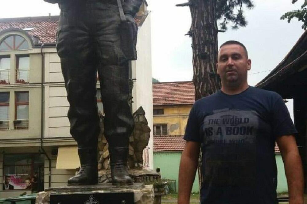 NESTAO DEJAN KOSTIĆ IZ SIRIGA! Nakon što je seo u sivi audi, gubi mu se svaki trag!