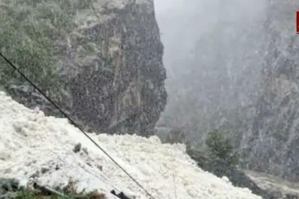 GLEČER U INDIJI USMRTIO OSMORO: Tragedija u blizini kineske granice, vojska izdala upozorenje