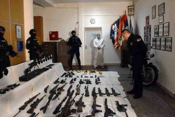 VULIN OTKRIVA ŠTA JE NAĐENO U VELJINOJ KUĆI STRAVE: Ministar ne isključuje mogućnost postojanja JOŠ TAJNIH BUNKERA!