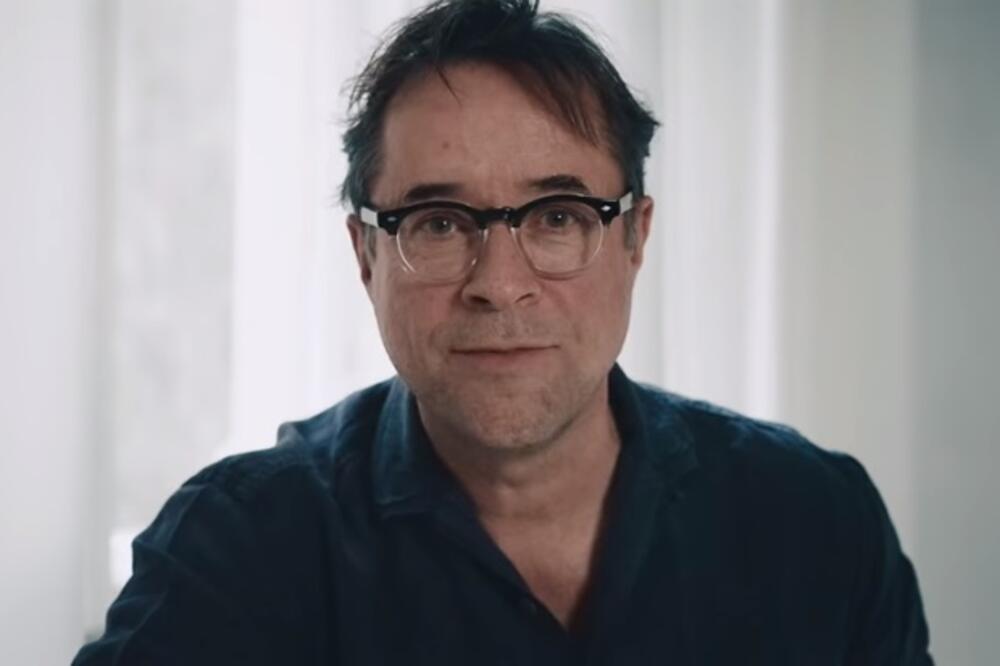 "OSTANITE ZDRAVI I OČAJNI": Nova skandalozna kampanja, POZNATI GLUMCI DEO VELIKE BRUKE!