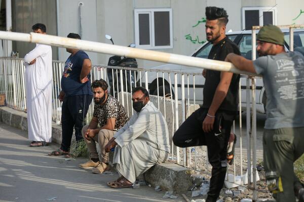 STRAŠNI NEREDI! Sukobi na protestima u Bagdadu, ima poginulih i povređenih
