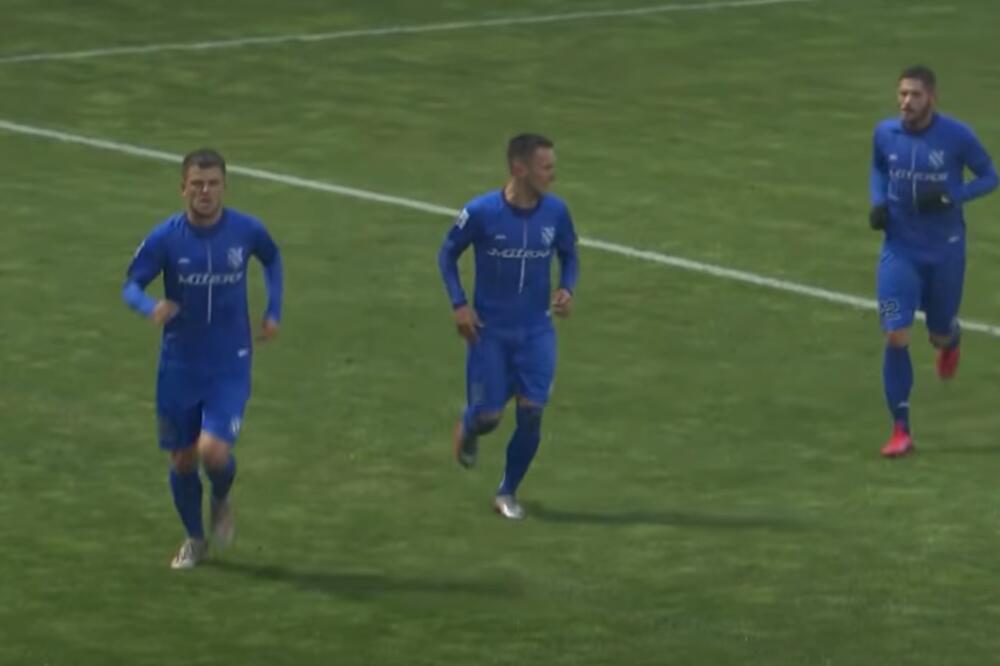 POZLILO MU ZA VREME UTAKMICE, PA ODMAH HOSPITALIZOVAN: Drama srpskog trenera u toku noći, čekaju se rezultati!