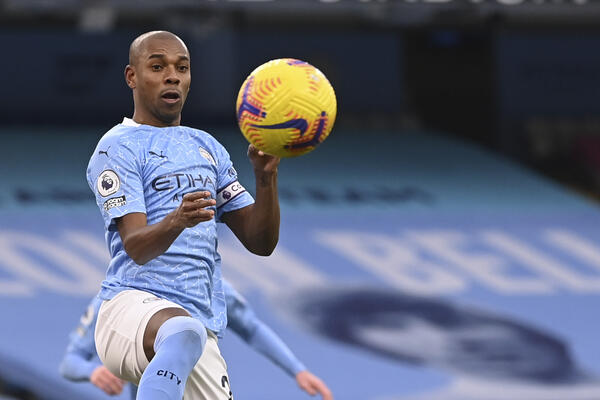 "ŽIVOT U URAGANU": Brazilski fudbaler održao timskim drugarima govor koji je promenio sve (FOTO)