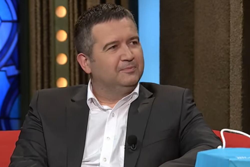 PALA SMENA: Otkrio detalje razgovora sa MINISTROM, pa popio ŠUT KARTU!