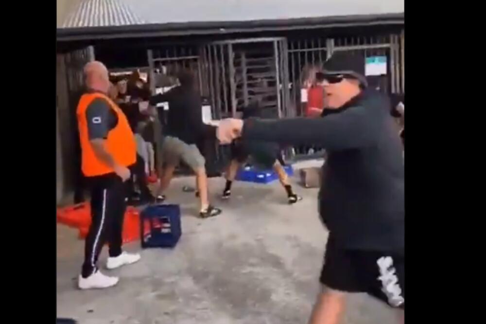NEVEROVATNE SCENE U AUSTRALIJI: Nakon završetka utakmice usledila je katastrofa! (VIDEO)