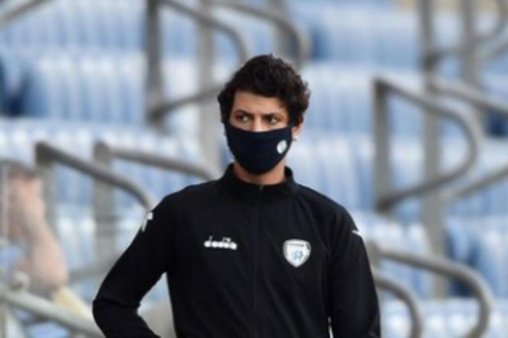 OVO JOŠ NISMO VIDELI: Fudbalski sudija se odlučio na hrabar potez!