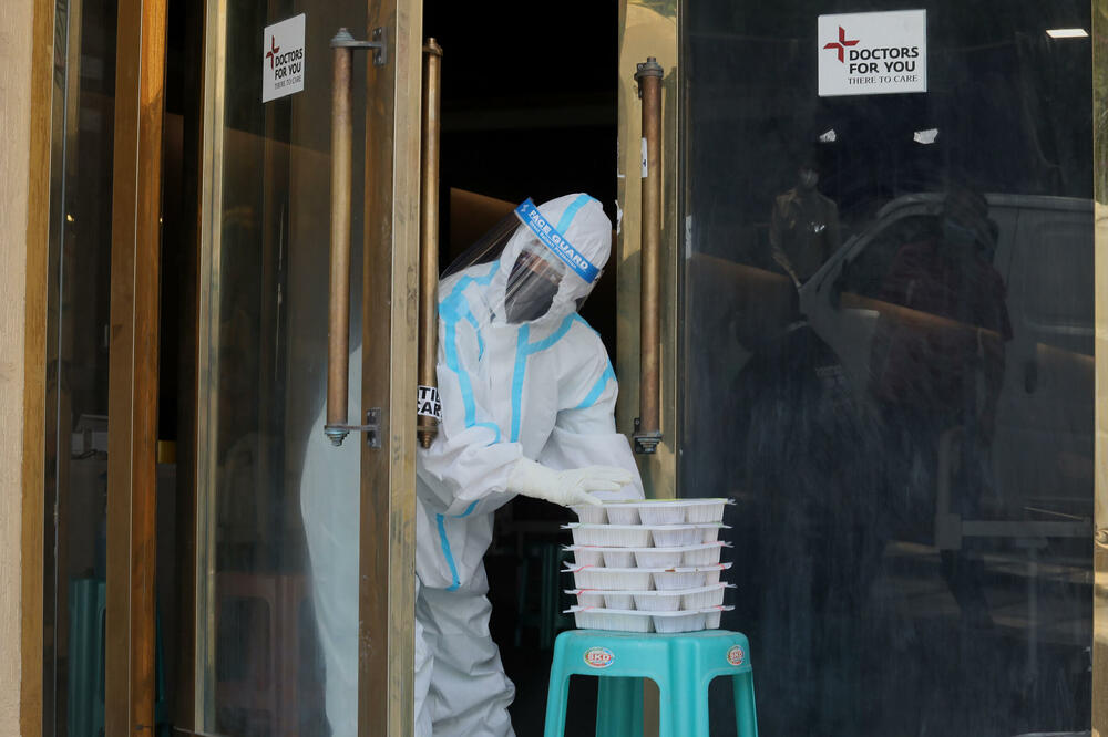 HOROR U INDIJI: Hiljade mrtvih na LOMAČAMA