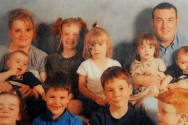 MAJKA JE PRED SMRT REKLA DA JE 1 OD SINOVA SA SLIKE PSIHOPATA: 18 godina kasnije, desila se STRAVIČNA STVAR!