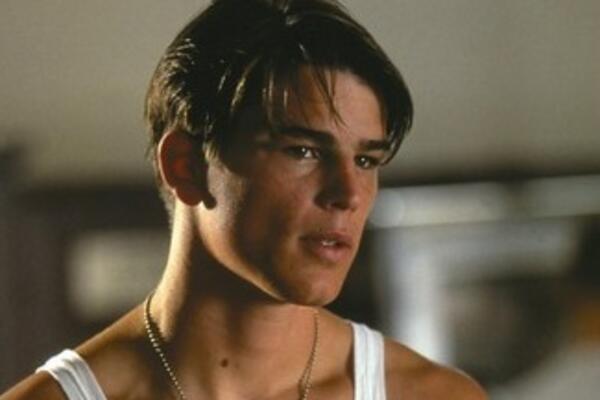 BIO JE ZLATNI MOMAK HOLIVUDA, SMEŠILA MU SE KARIJERA IZ SNOVA: Odjednom je NESTAO, danas izgleda NEVEROVATNO!(FOTO)