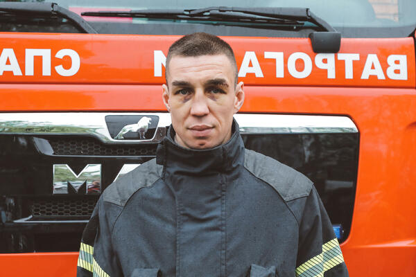 NE ŽELI VIŠE DA ĆUTI! OGLASIO SE BOKSER KOD KOG JE PEVAČ DARKO LAZIĆ: Potpuno ga RAZOTKRIO, spomenuo i KOKAIN!