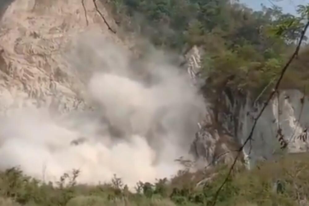 JAK ZEMLJOTRES UDARIO U MEKSIKU! (FOTO)