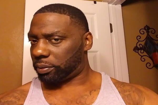 ŠERIFOVI LJUDI UPUCALI AFROAMERIKANCA U POTILJAK: Opšti haos i policijski čas na ulicama Amerike! (FOTO/VIDEO)