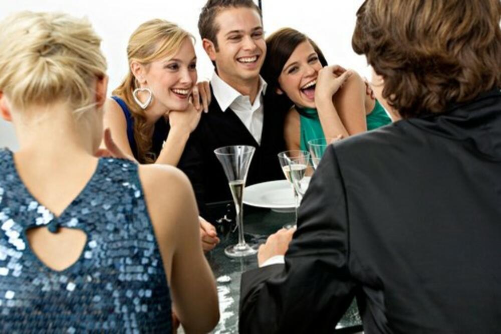 6 ZNAKOVA KOJE U MAJU ČEKAJU VELIKE PROMENE: Ovan je na tronu, Bik dobija posao, a Jarcu sledi fatalni susret...