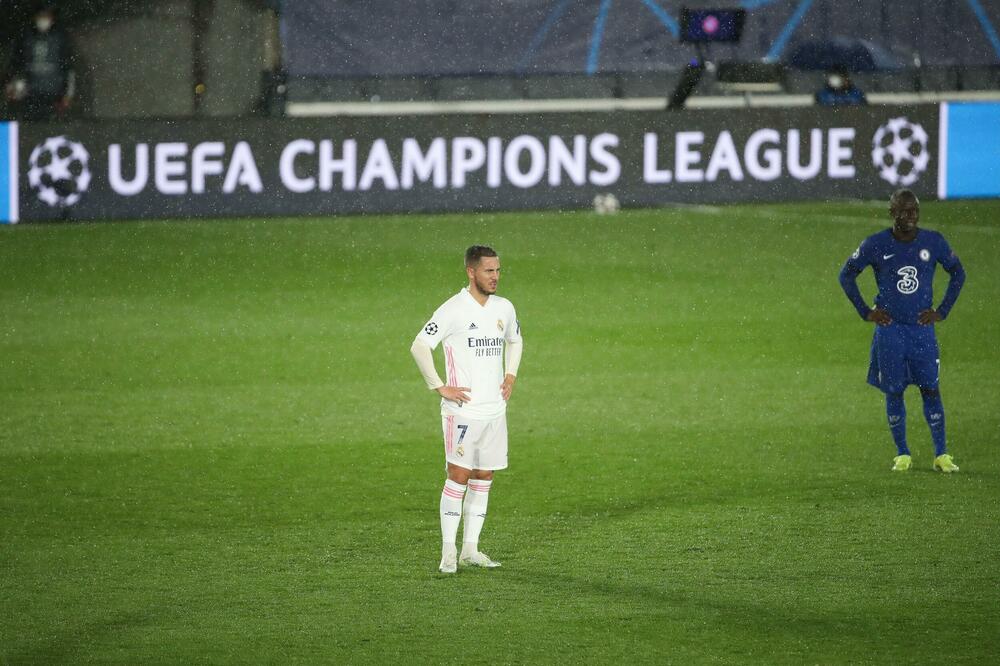 LEGENDA ČELSIJA OPLEO PO KRILU REALA: Plate te toliko novca, a ti se pojaviš DEBEO!