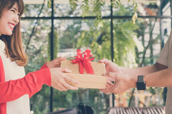 UČINITE NEŠTO LEPO ZA SEBE ILI DRAGU DAMU U SVOM ŽIVOTU: Pronađite omiljeni modni dodatak i osećajte se posebno!