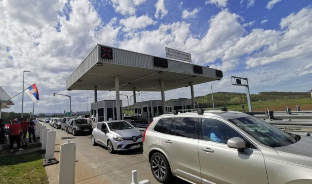 Gužva na autoputu, Autoput Miloš Veliki, Gužva na putu