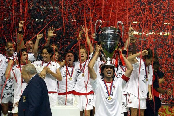 PRE TOG PENALA SETIO SAM SE ČERNOBILJA, PREMINULIH PRIJATELJA: Legendarni napadač emotivno o nezaboravnoj noći!