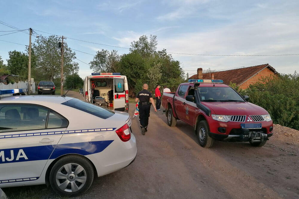 DEČAK (6) SE UTOPIO U SEPTIČKOJ JAMI PRED OČIMA BRATA: Fotografije sa lica mesta su upravo isplivale! (FOTO)