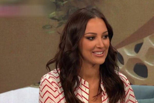 HIT! PRIJIN SIN (2) NAŠAO DEVOJKU (7), PEVAČICA UŽIVO U PROGRAMU POZDRAVILA SNAJKU: To je OZBILJNA ljubav!