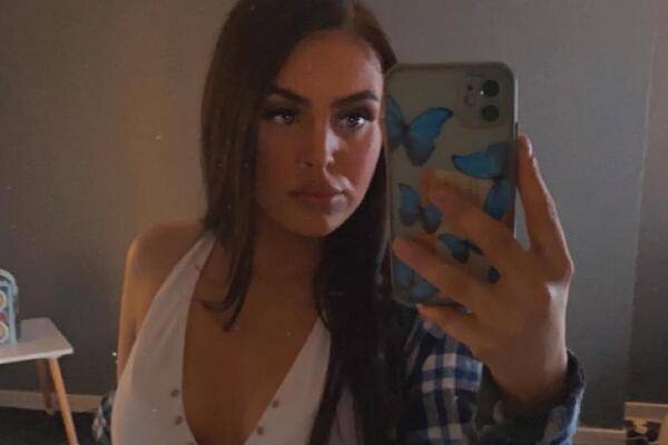 POLICIJA OČAJNIČKI TRAGA ZA NESTALOM LEPOTICOM: Prišao joj čovek u smeđoj jakni, od tada joj se gubi TRAG!