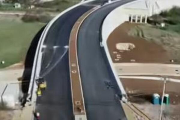 POGLEDAJTE KAKO IZGLEDA GRADNJA AUTO-PUTA BAR-BOLJARE: Povezivaće Crnu Goru sa Srbijom, ovo su snimci dronom