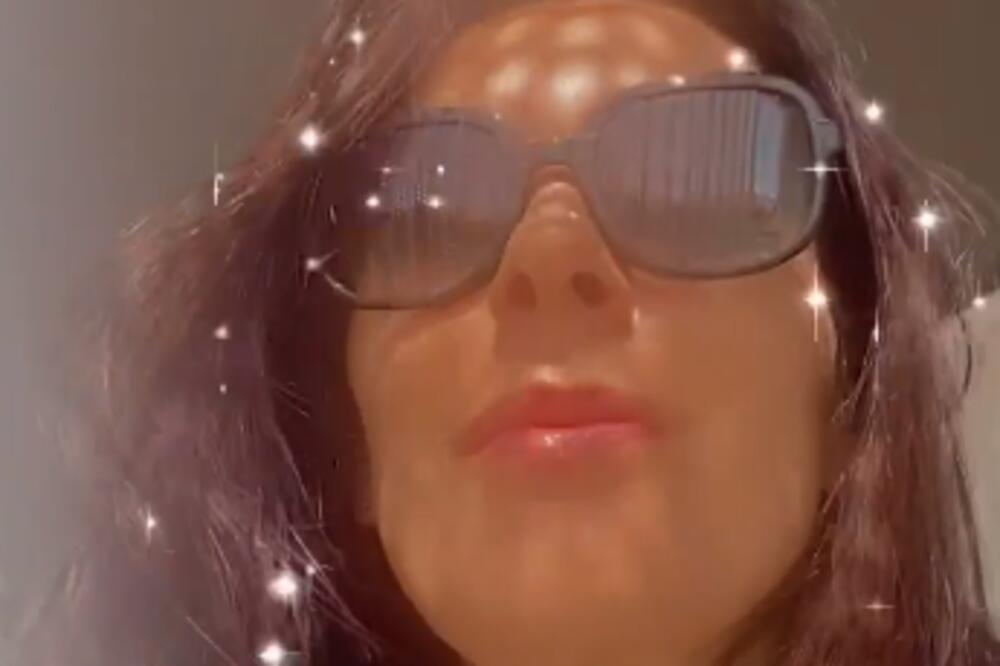 RAJ ZA OKO, DUŠU I TELO: Sloboda Mićalović pokazala deo NESTVARNE prirode u kojoj boravi, idealno za odmor!