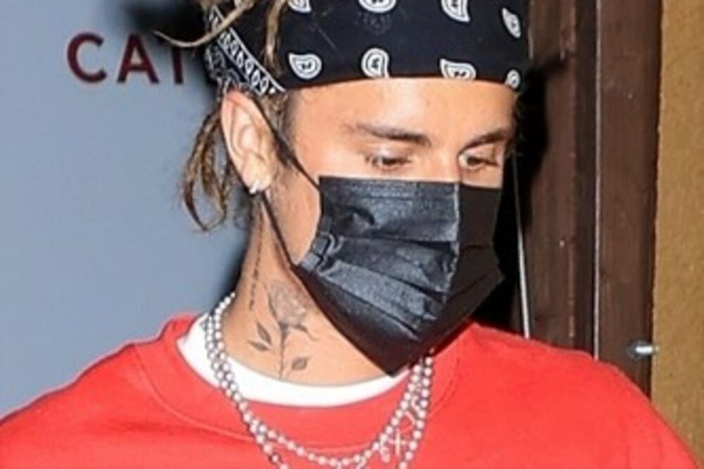 POZNATI PEVAČ ZAVRŠIO NA SUDU: Evo o čemu je reč!