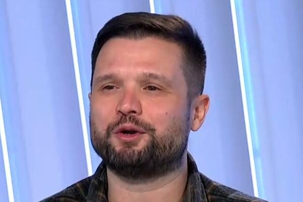 DOK SE ON BUDE BAŠKARIO U BUDVI, PRASIĆE ĆE MU KOMŠIJE ČUVATI:Pevač Dragi Domić kupio stan na crnogorskom primorju!