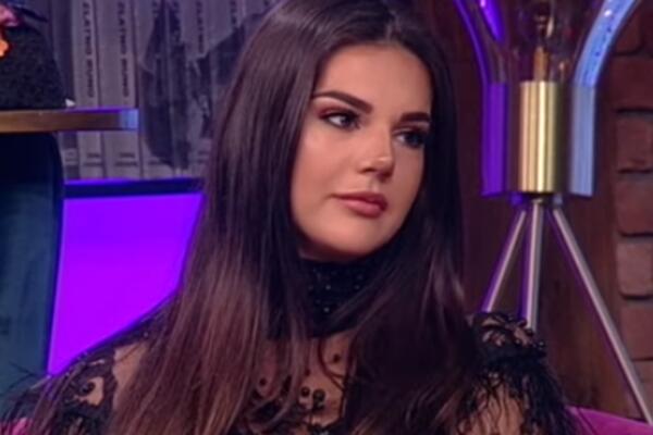 VAŽILA JE ZA PRIRODNU LEPOTICU, A IPAK NIJE TAKO! Jovana Misica priznala da je imala ESTETSKE KOREKCIJE!