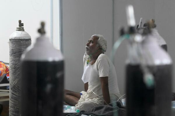 OPASNA GLJIVIČNA INFEKCIJA NAPADA ZARAŽENE U INDIJI! Lekari očajni, zahvata disajne puteve, oči i mozak!