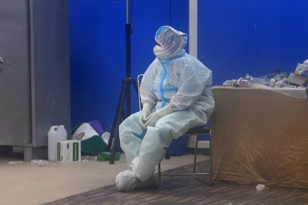 INDIJA TRAŽI SVE NAČINE: Regrutuju bivše vojno medicinsko osoblje za pomoć zdravstvenom sistemu!