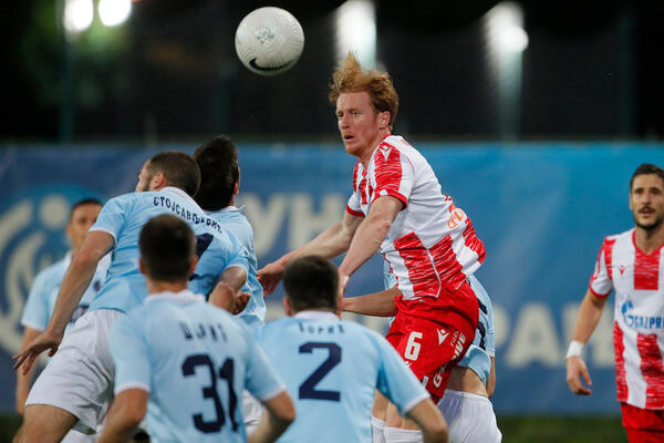 DELIJE HOĆE SRPSKI 'KALČOPOLI': Navijači Zvezde poslali jasnu poruku klubu posle remija na Banjici! (FOTO)