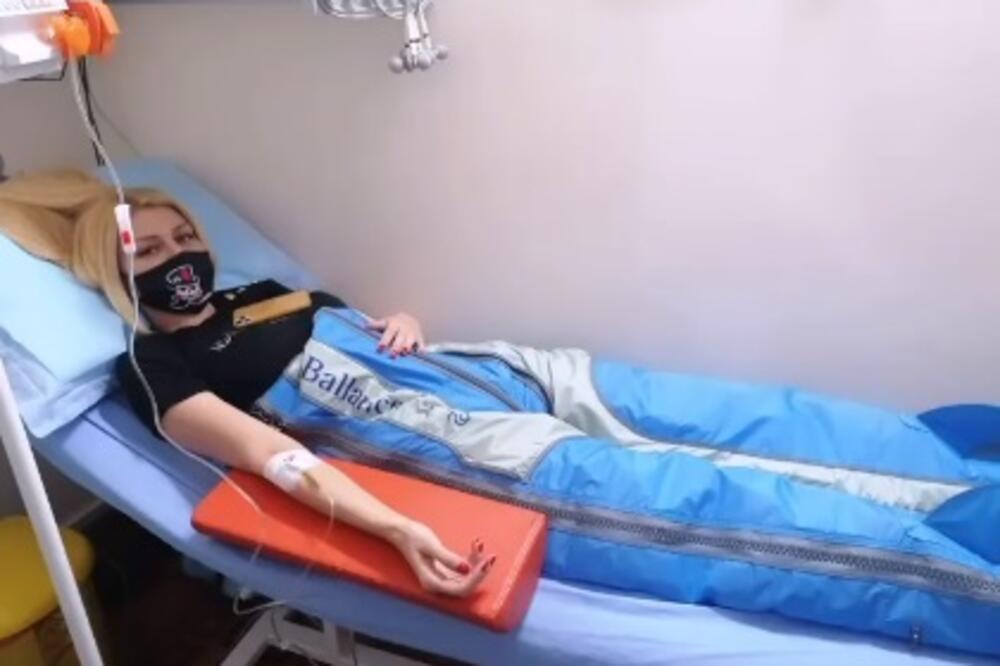 SRPSKA MANEKENKA HOSPITALIZOVANA: Isplivala fotka sa IGLOM U RUCI u bolničkom krevetu: Ona se javno oglasila!(FOTO)