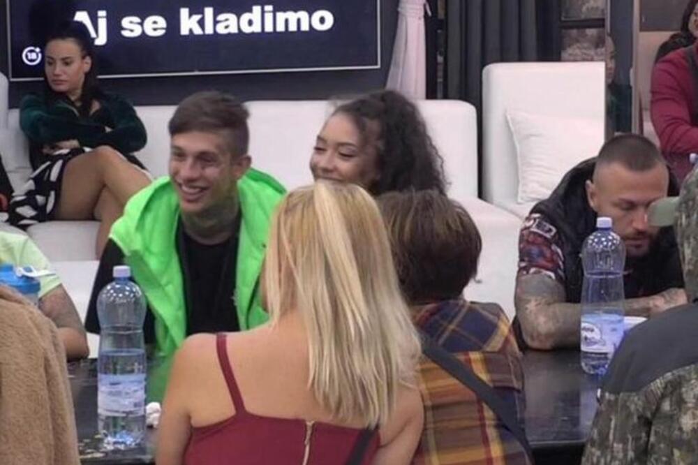 ISTOPILA GA HUBLINOVA! Fran ponovo nasmejan pored Paule! (VIDEO)