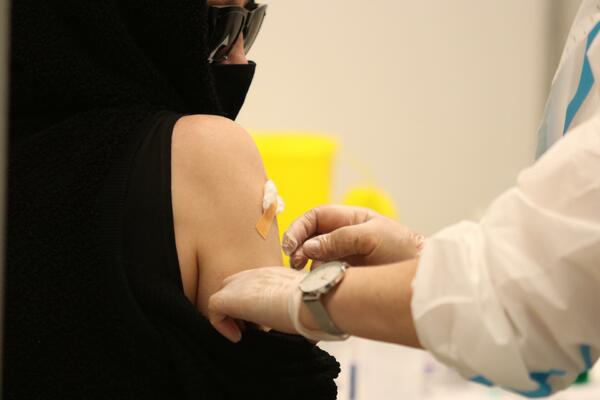 VELIKO BRAVO ZA NJIH: Volonteri pomažu u sprovođenju imunizacije na Sajmu!